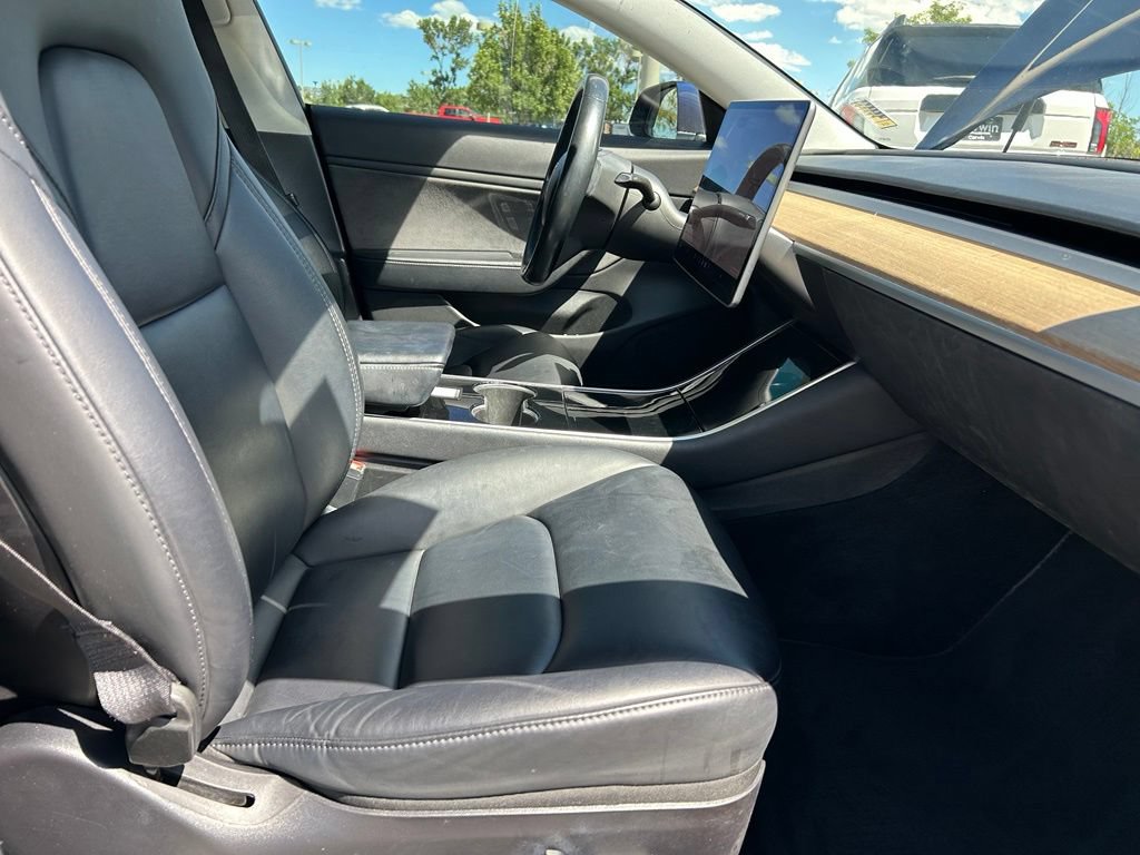 Used 2019 Tesla Model 3 Mid Range RWD image 27
