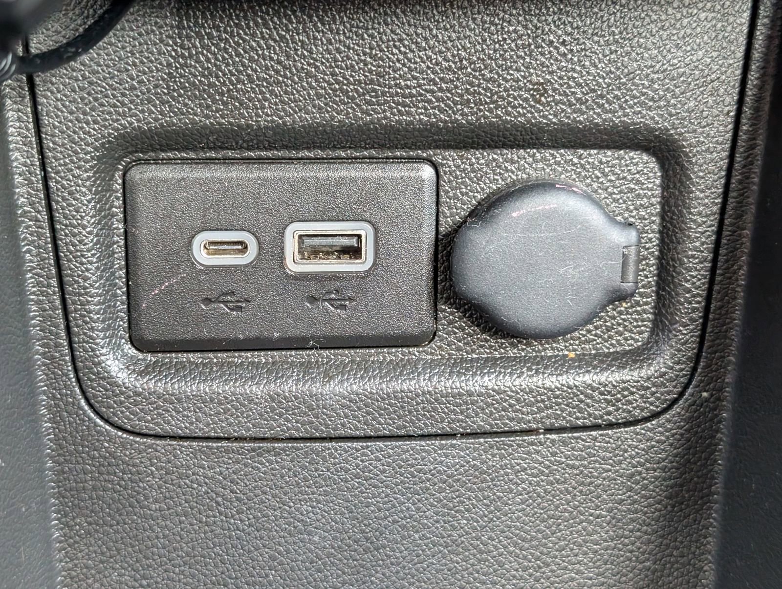 Used 2020 Chevrolet Spark LT image 13