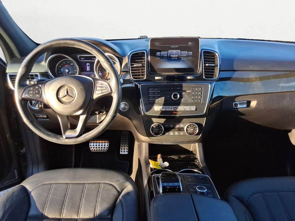 Used 2019 Mercedes-Benz GLE 400 4MATIC image 9