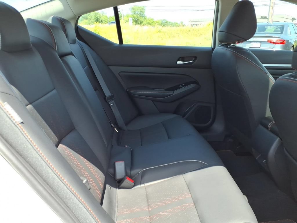Certified 2023 Nissan Altima 2.5 SR AWD/4WD image 12