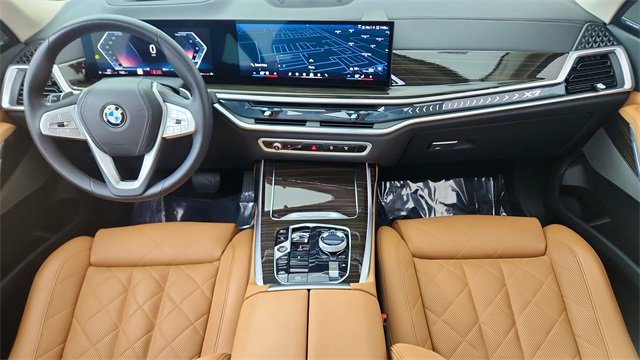 Used 2025 BMW X7 xDrive40i w/ Executive Package image 20