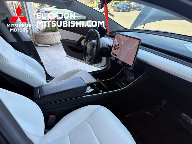 Used 2018 Tesla Model 3 Mid Range RWD image 11