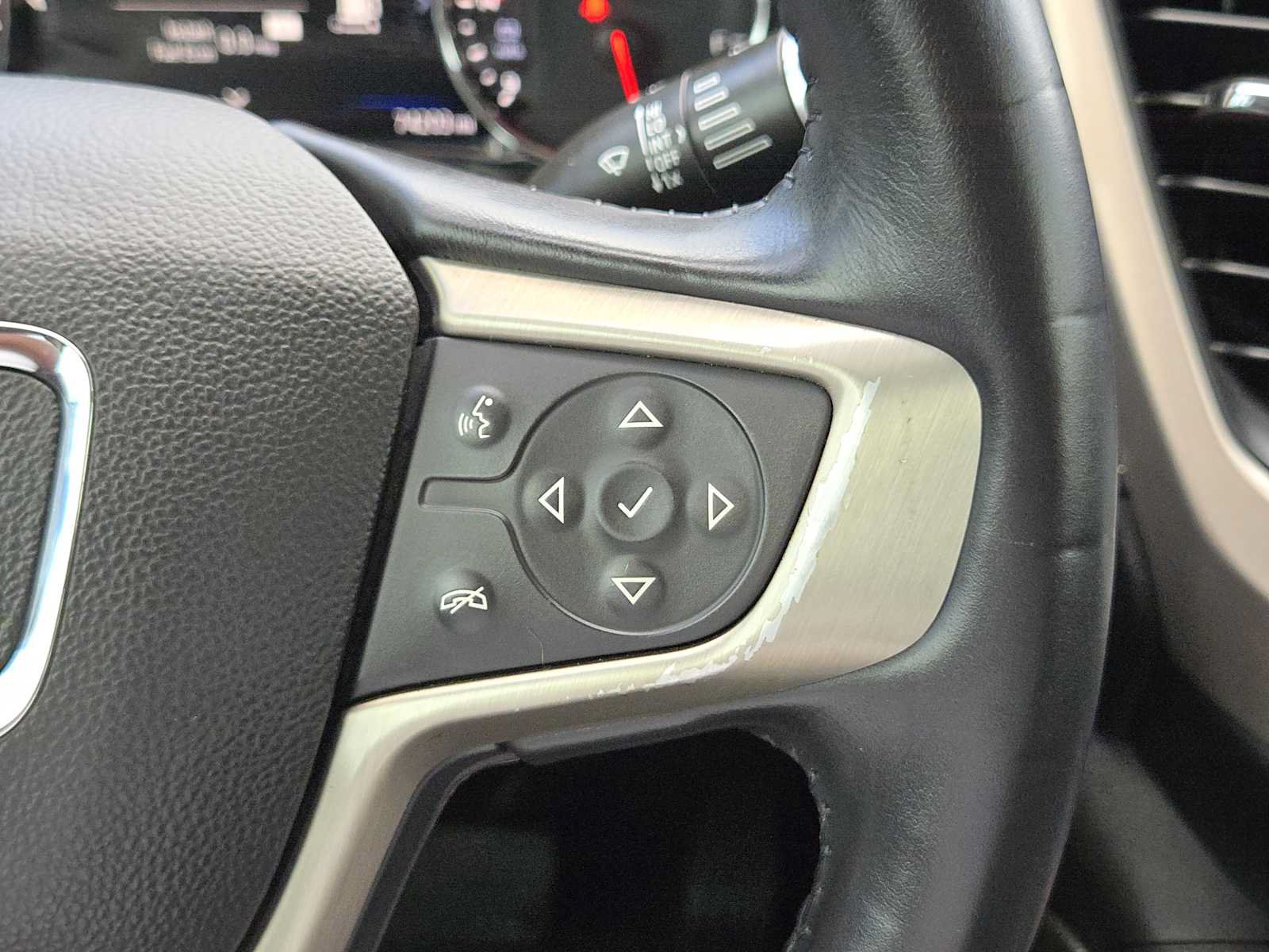 Certified 2024 GMC Acadia Elevation w/ Luxury Package FWD image 28