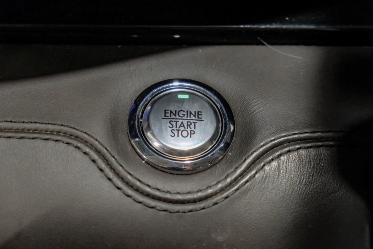 Used 2021 Lincoln Navigator L Black Label w/ Cargo Convenience Package image 20