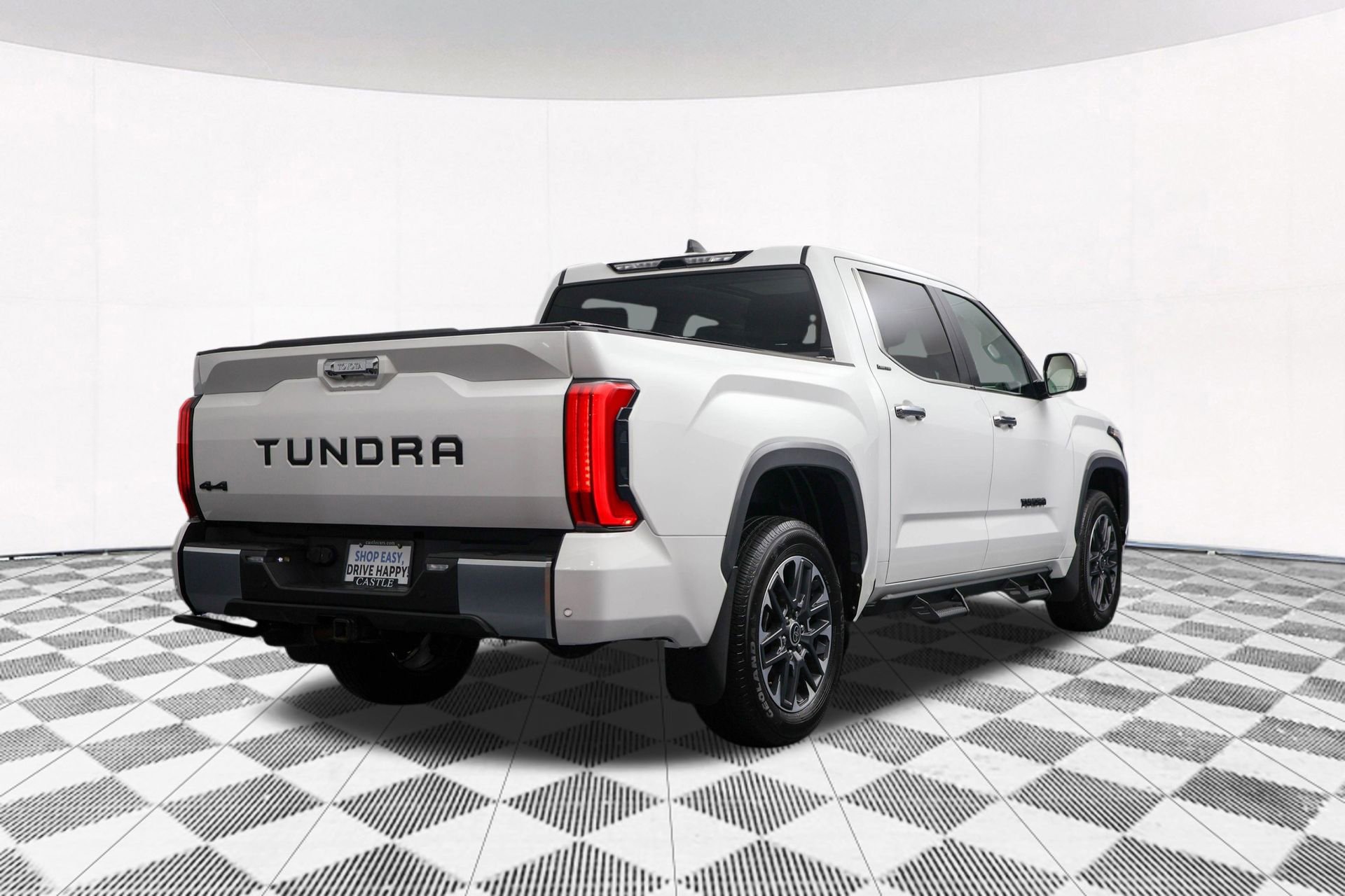 Used 2024 Toyota Tundra Limited w/ Power Package AWD/4WD image 25