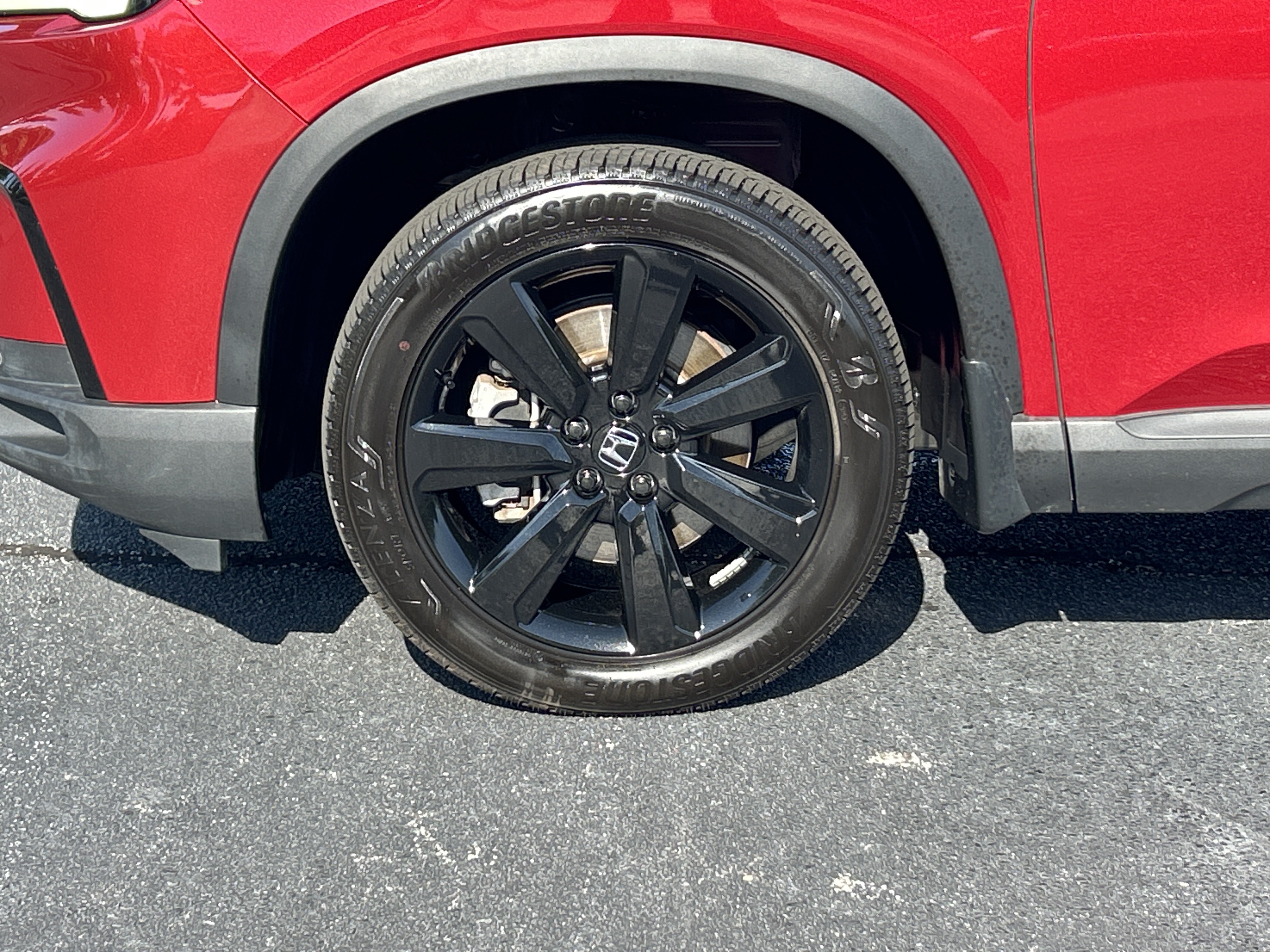 Certified 2025 Honda Pilot Black Edition image 32