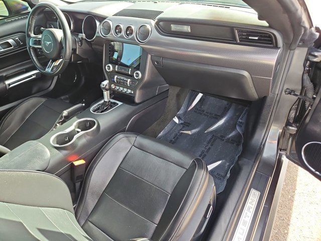 Used 2018 Ford Mustang GT Premium w/ GT Performance Package RWD image 19