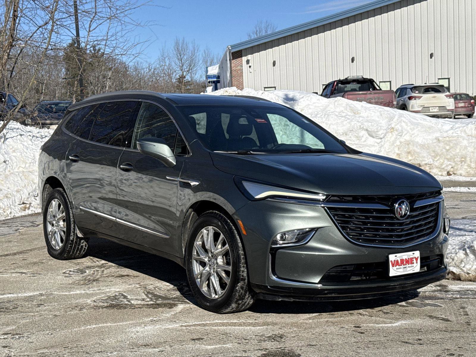 Used 2023 Buick Enclave Essence w/ Experience Buick Package image 4