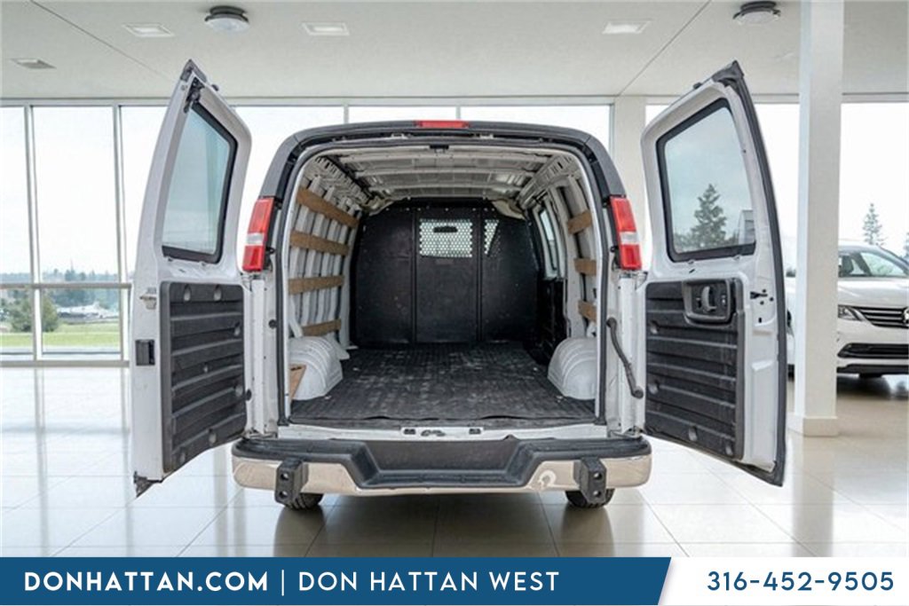 Used 2023 Chevrolet Express 2500 w/ Driver Convenience Package image 34