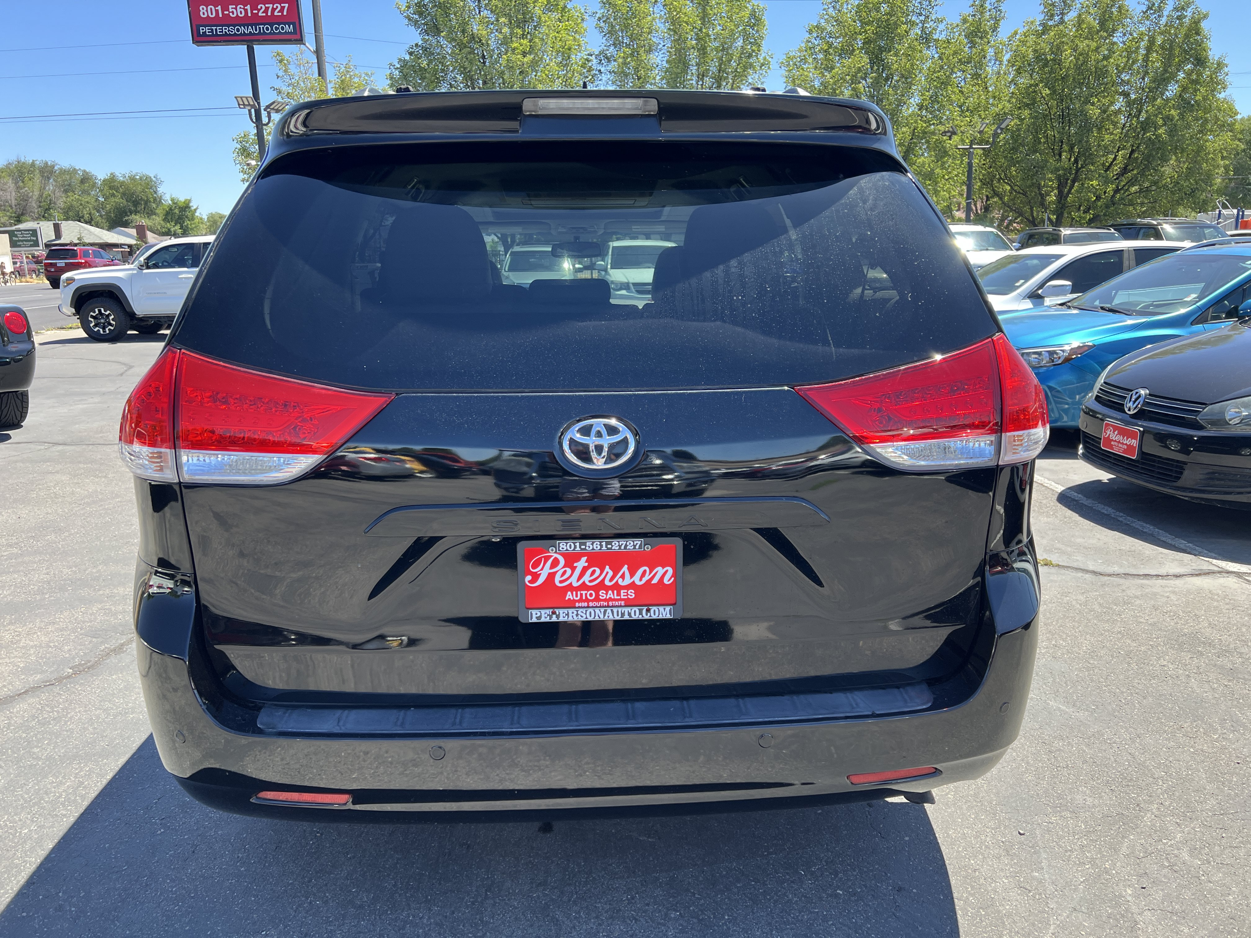 Used 2012 Toyota Sienna XLE w/ Premium Pkg FWD image 8