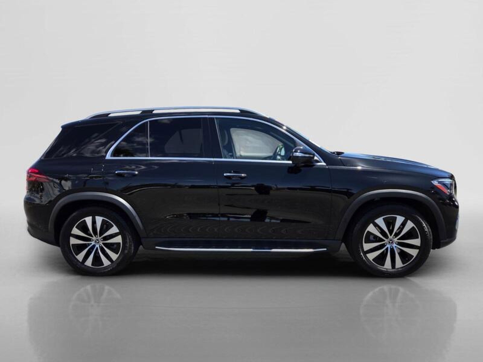 Certified 2026 Mercedes-Benz GLE 350 4MATIC image 6