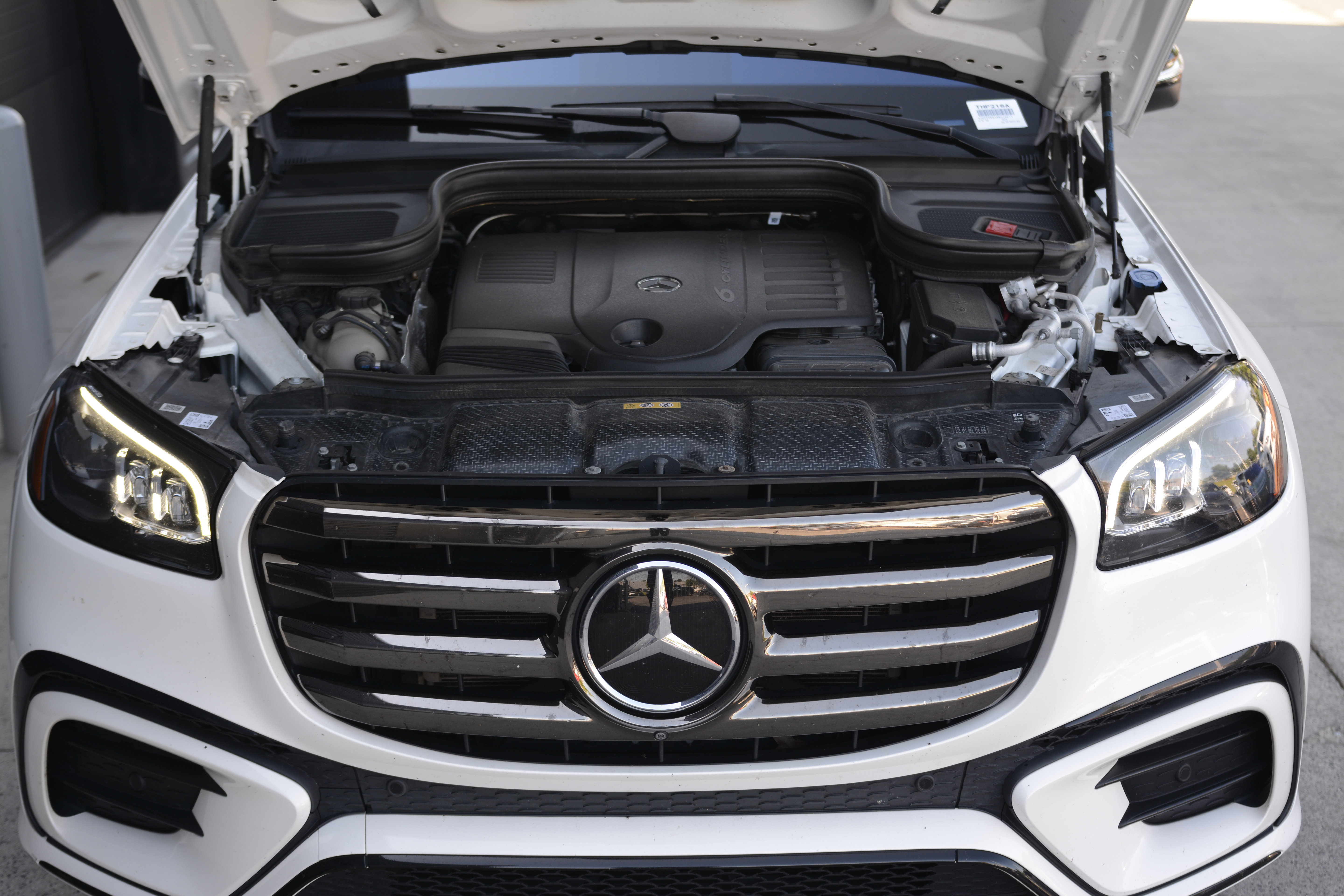 Used 2024 Mercedes-Benz GLS 450 4MATIC image 38