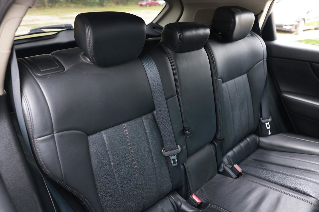 Used 2014 INFINITI QX70 image 14