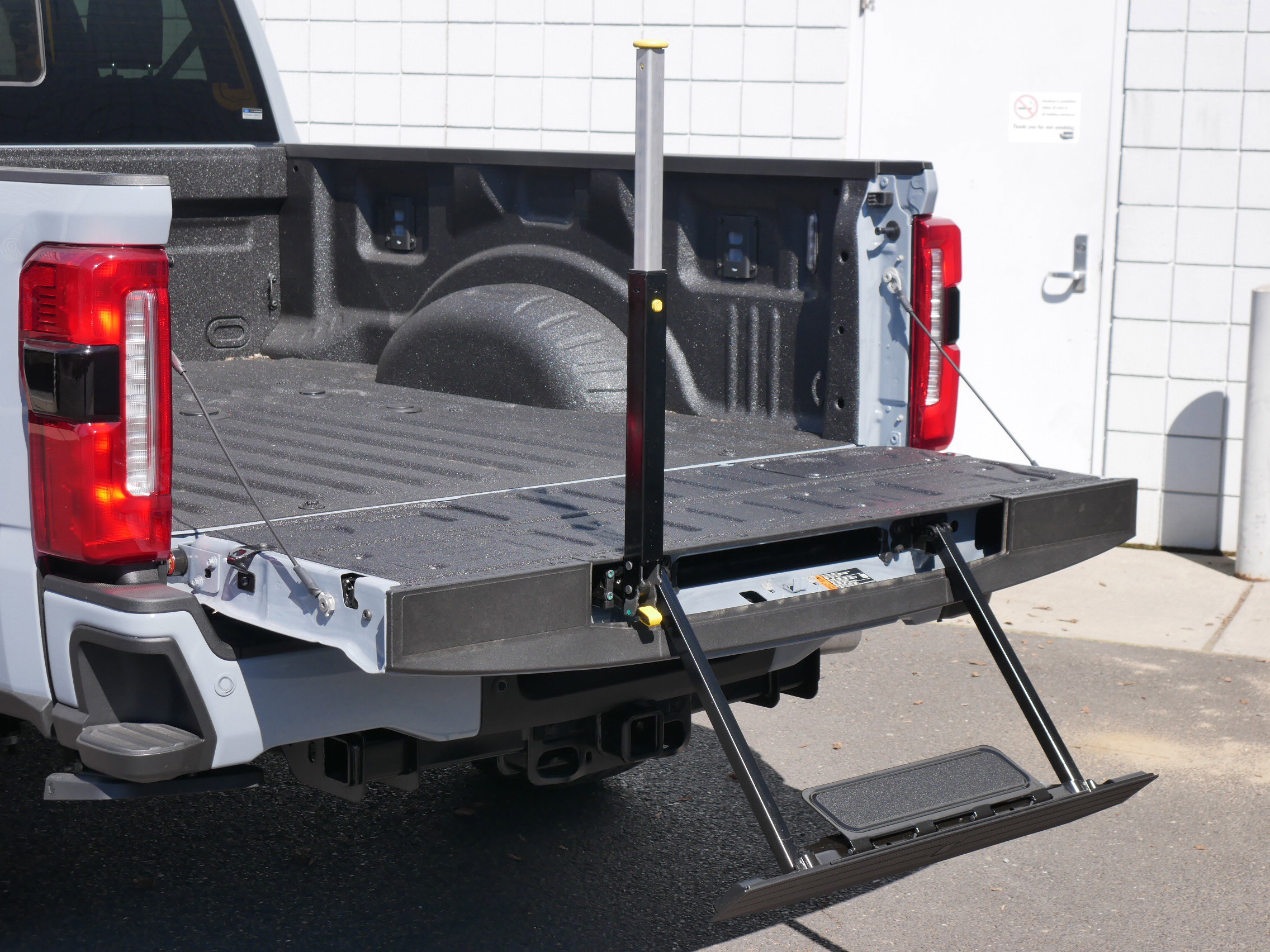 New 2025 Ford F250 Lariat w/ Lariat Ultimate Package image 28