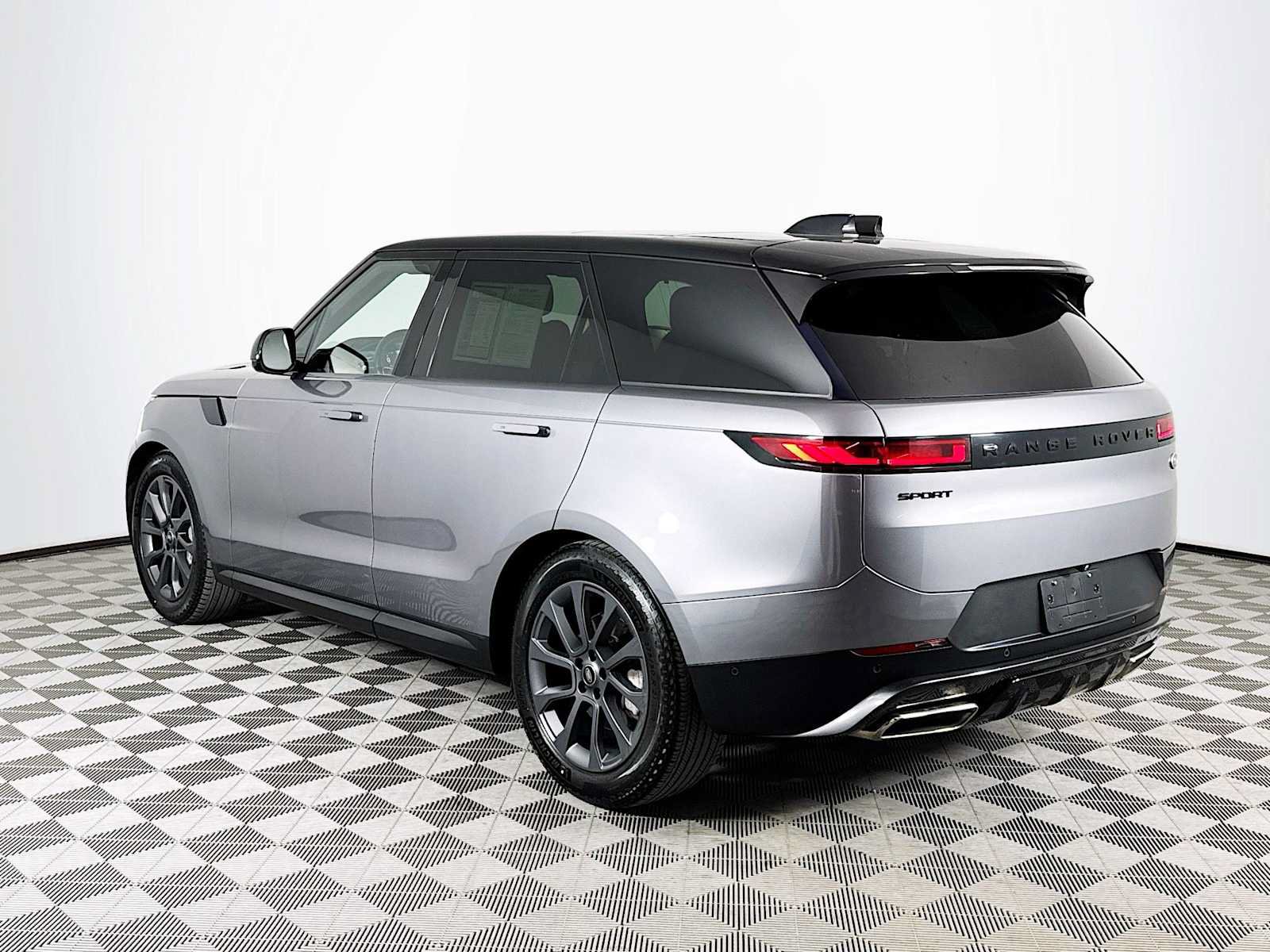 Certified 2023 Land Rover Range Rover Sport SE AWD/4WD image 4