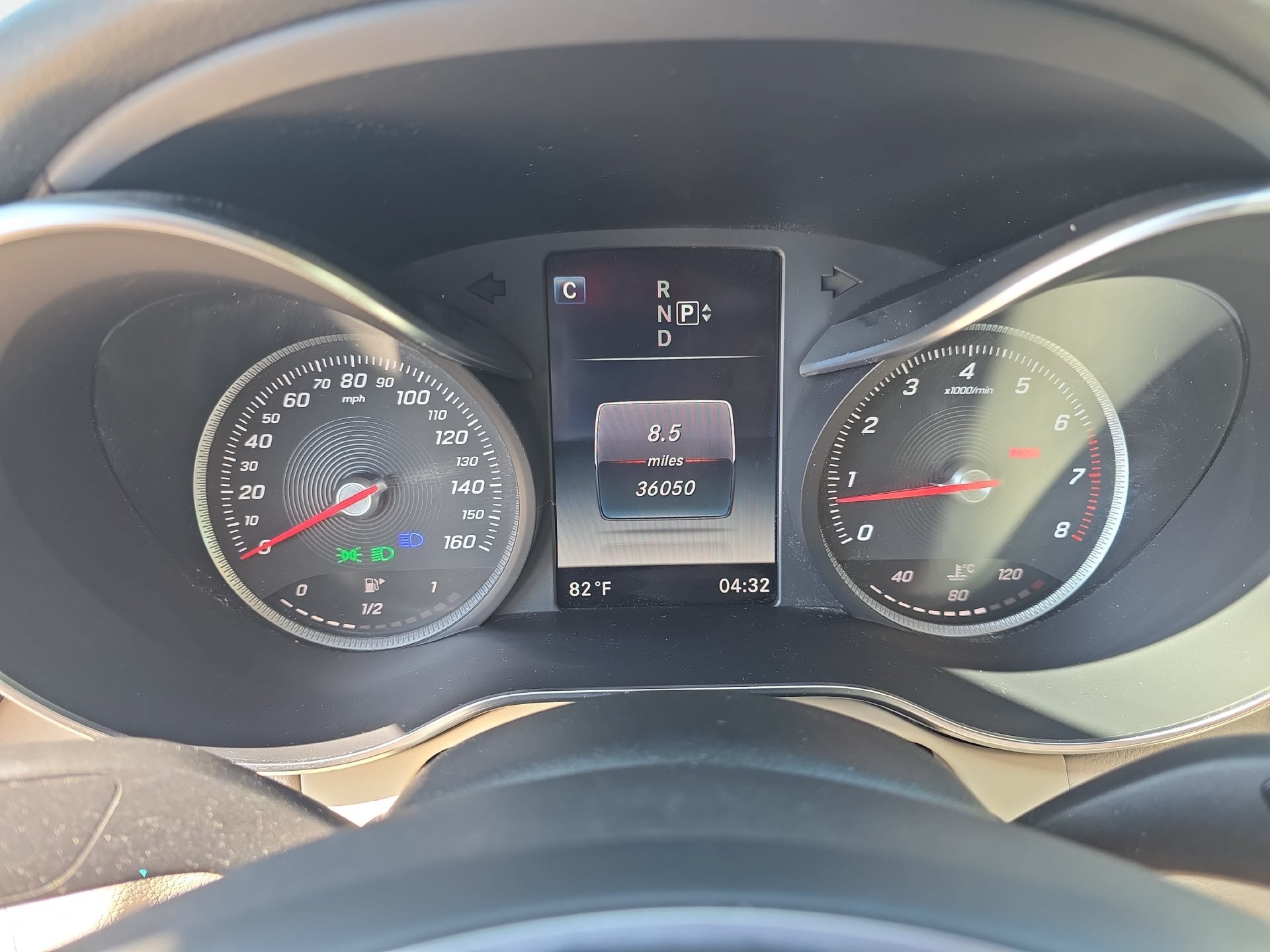 Used 2015 Mercedes-Benz C 300 Sedan image 18