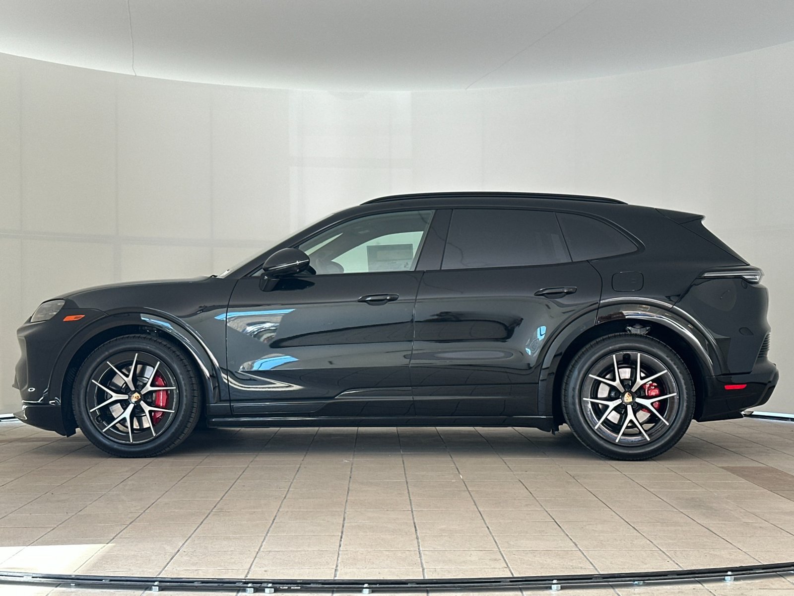 New 2026 Porsche Cayenne S AWD/4WD image 2