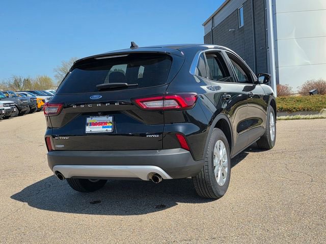 Used 2023 Ford Escape Active image 3