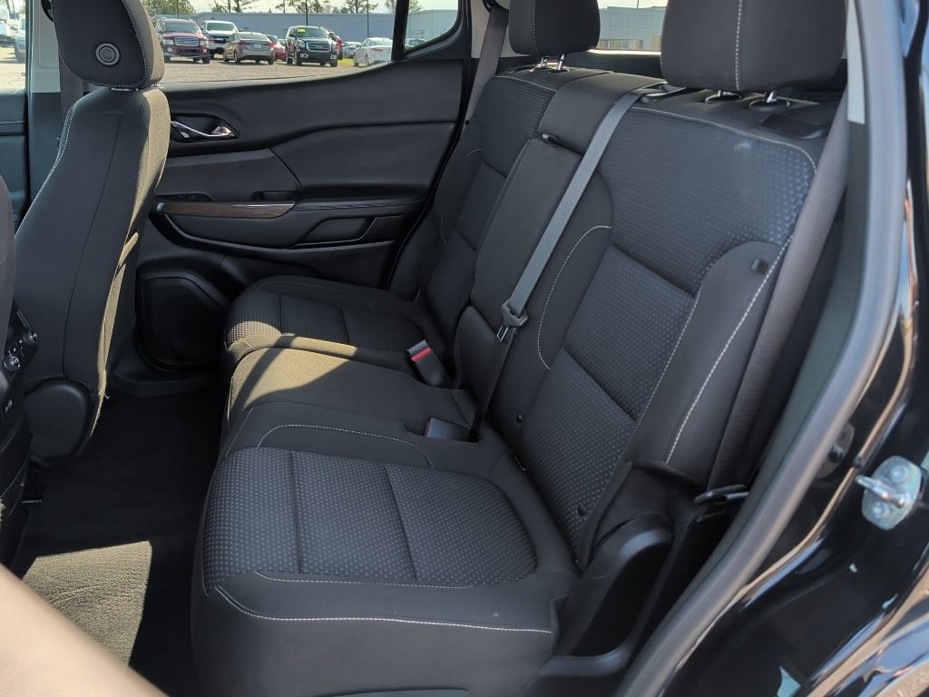 Used 2023 GMC Acadia SLE image 41