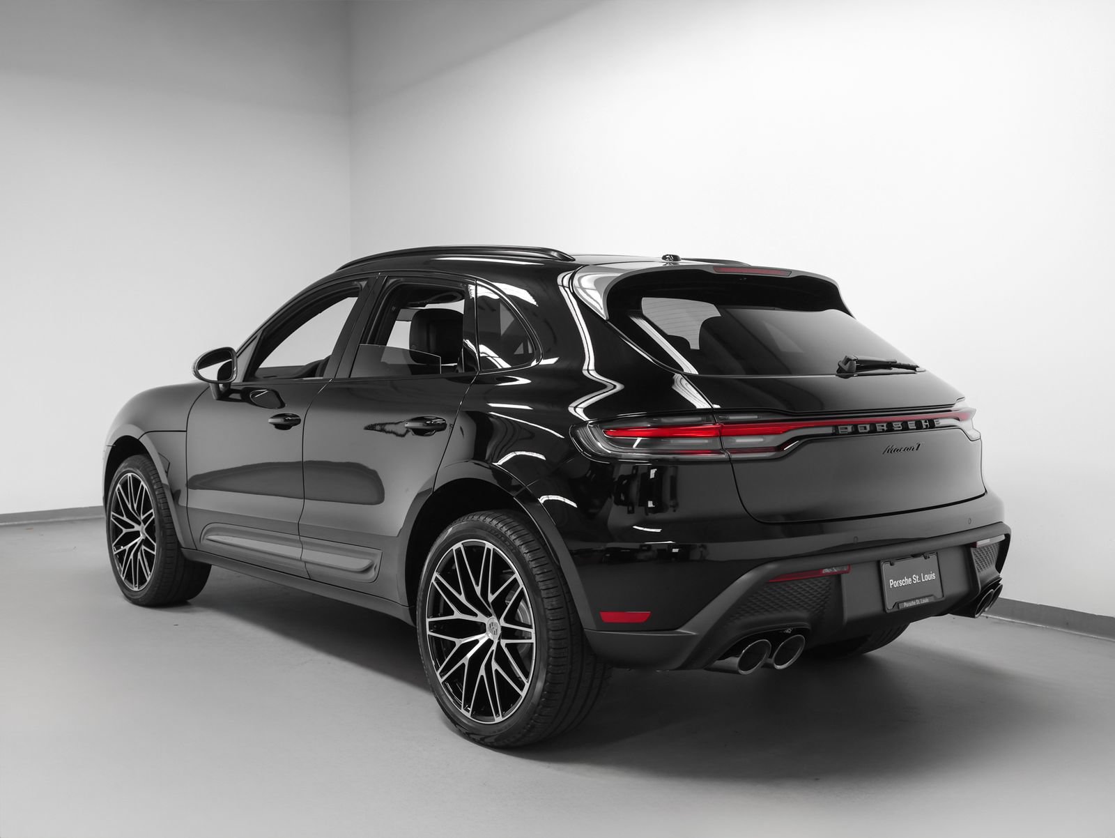 New 2026 Porsche Macan Turbo AWD/4WD image 3