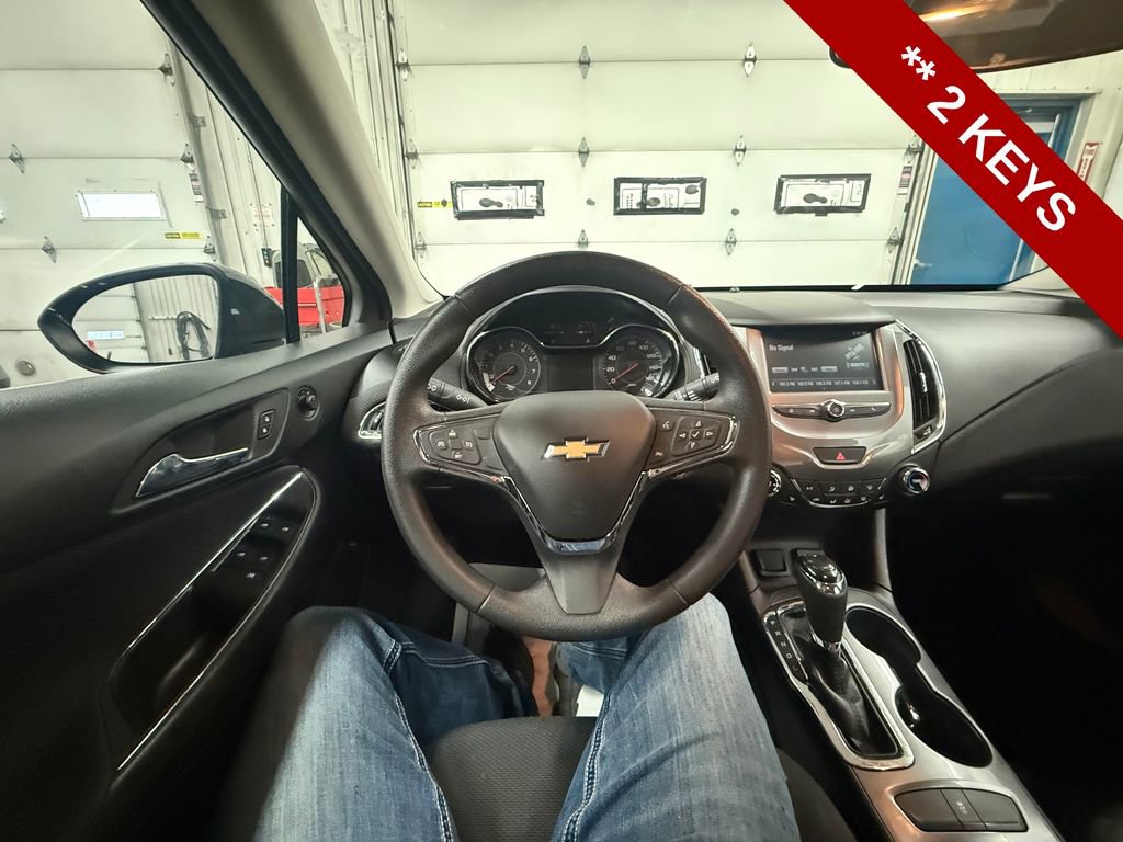Used 2016 Chevrolet Cruze LT w/ Convenience Package image 15