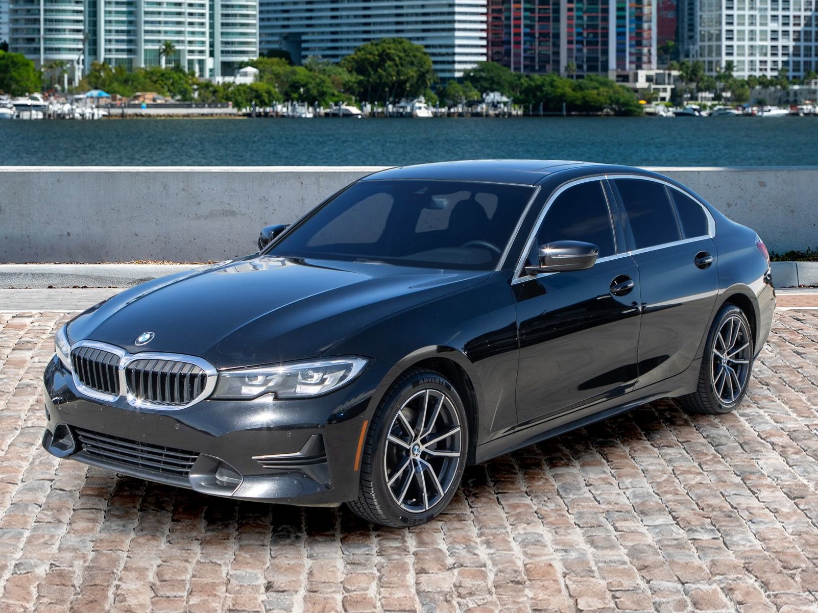 Used 2019 BMW 330i xDrive Sedan w/ Driving Assistance Package image 1