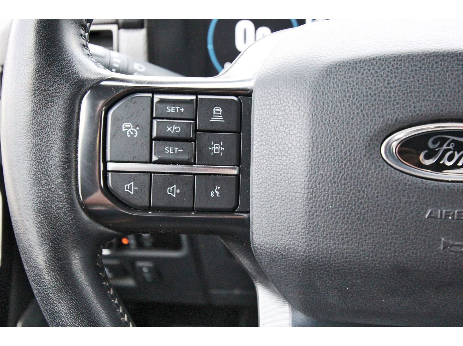 Used 2023 Ford F150 Platinum w/ Equipment Group 701A High AWD/4WD image 18