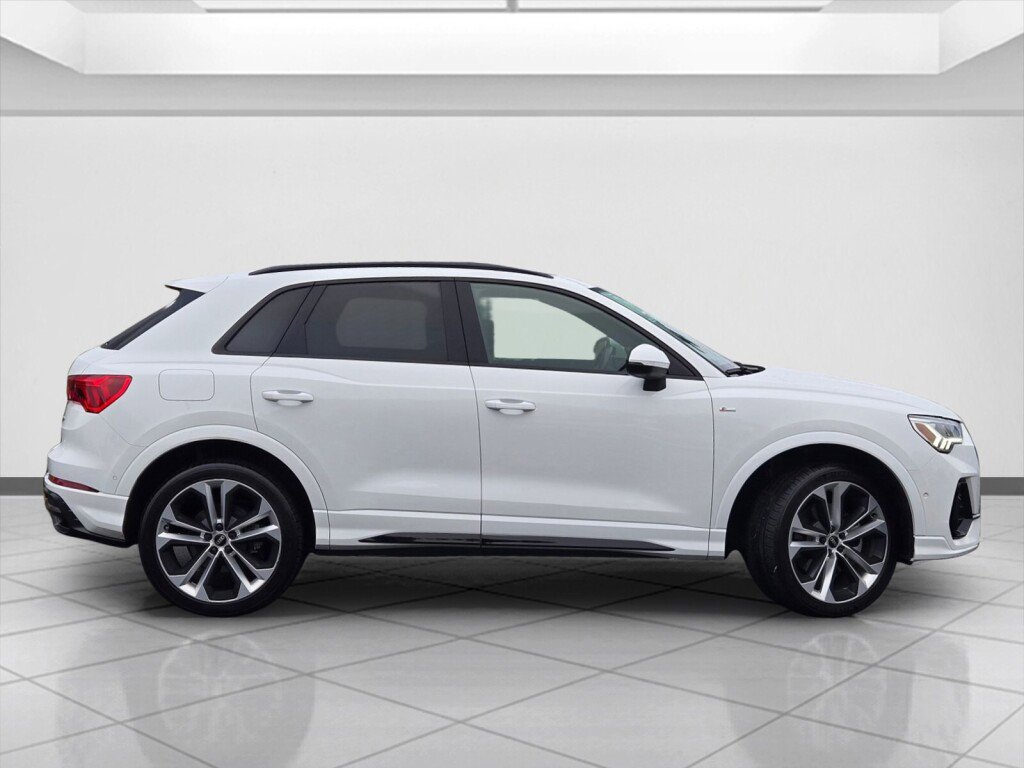 Used 2021 Audi Q3 2.0T Premium Plus w/ Premium Plus Package image 4