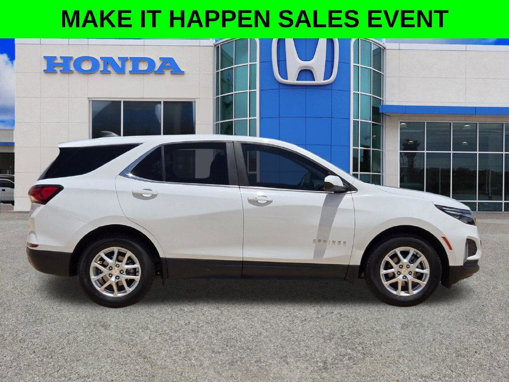 Used 2023 Chevrolet Equinox LT FWD image 2