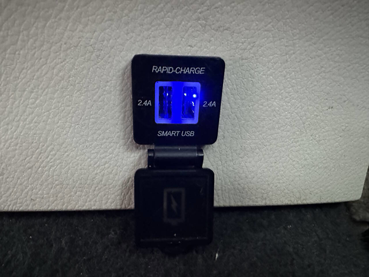 Used 2020 Toyota Camry LE image 27