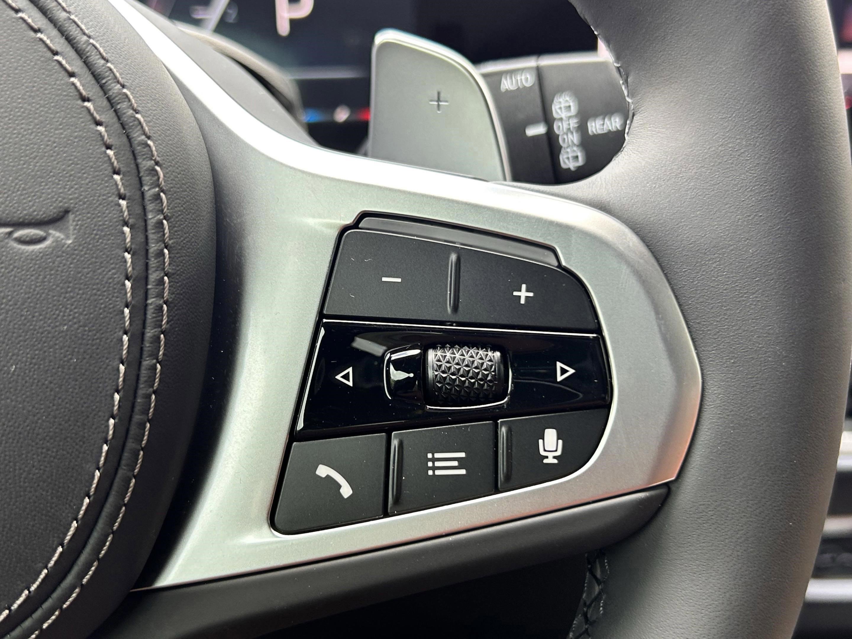 Used 2026 BMW X7 xDrive40i image 11