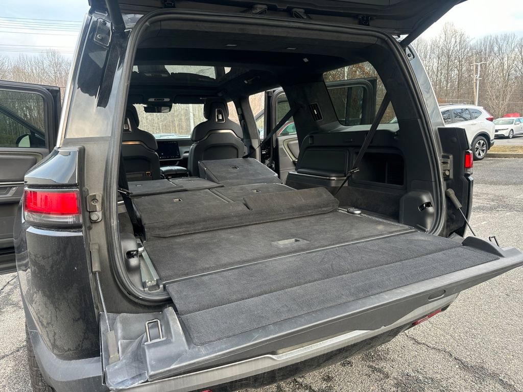 Used 2025 Rivian R1S Adventure image 27