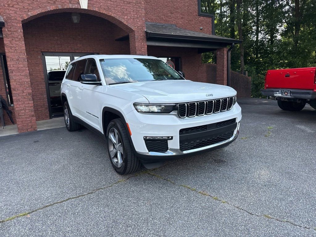 Used 2022 Jeep Grand Cherokee L Limited image 12