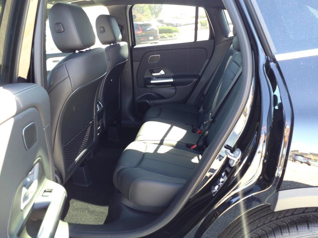 Certified 2025 Mercedes-Benz GLA 250 4MATIC image 11