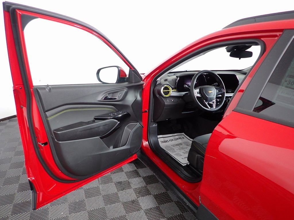 New 2026 Chevrolet Trax LT w/ LT Convenience Package image 15