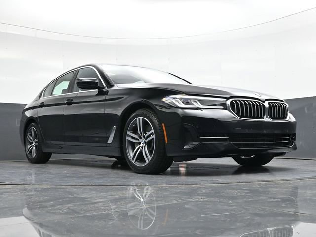 Used 2022 BMW 530i xDrive w/ Premium Package image 28