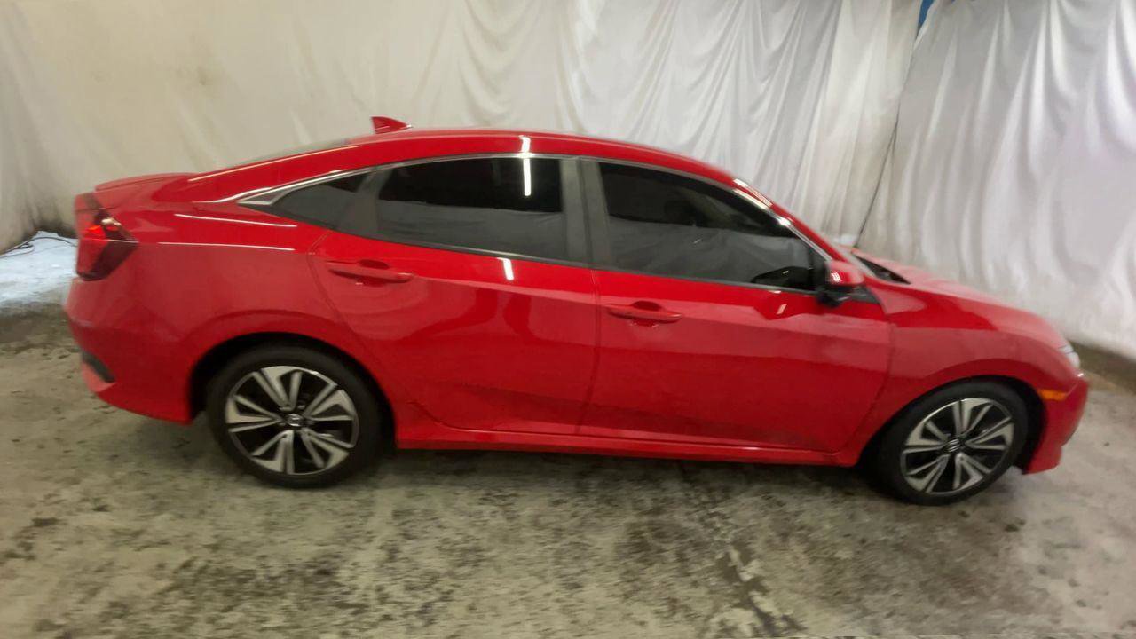 Used 2018 Honda Civic EX-T image 9