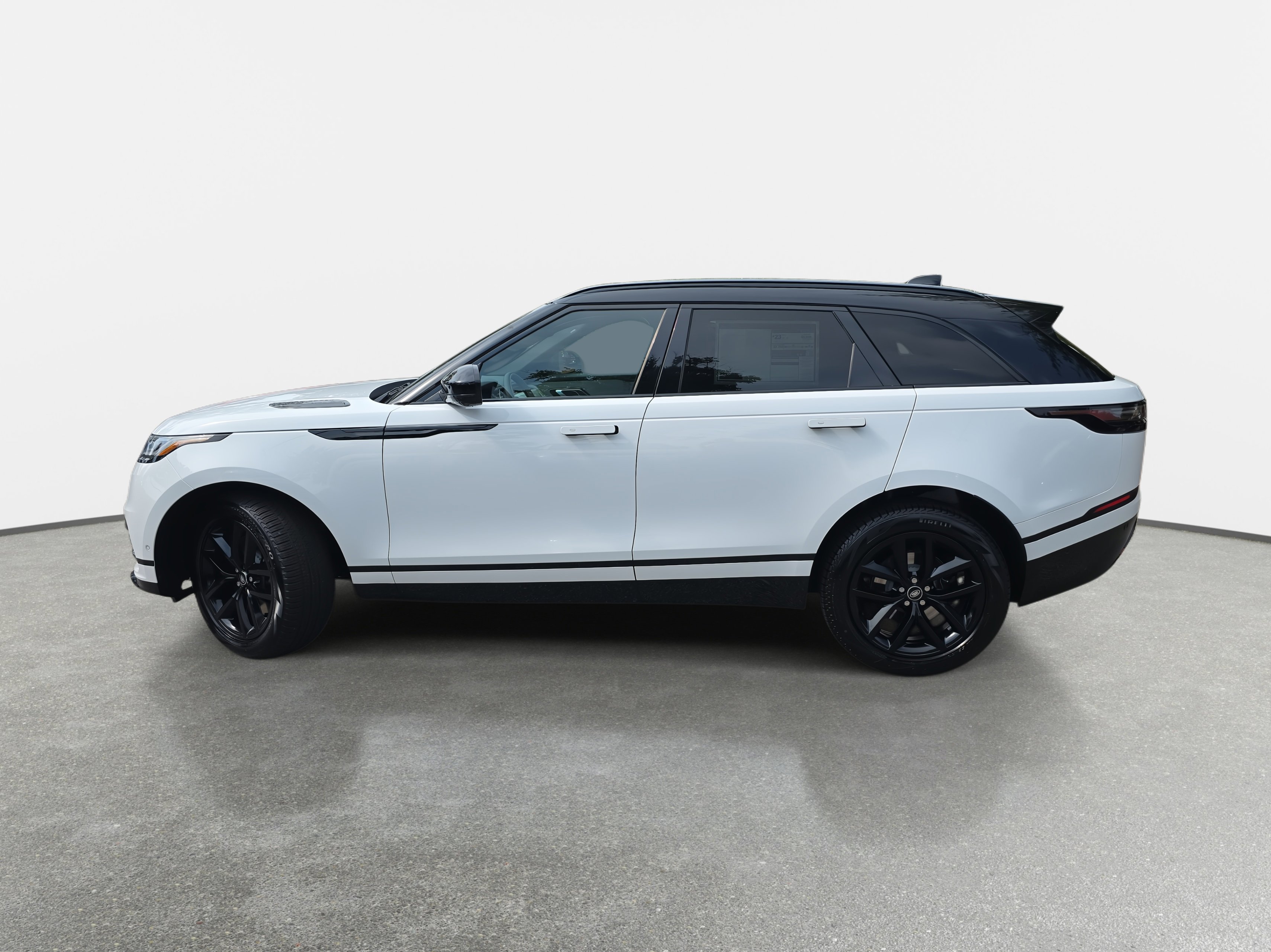 New 2026 Land Rover Range Rover Velar Dynamic SE image 8