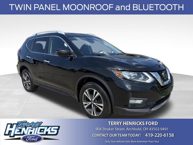 Used 2019 Nissan Rogue S AWD/4WD image 1
