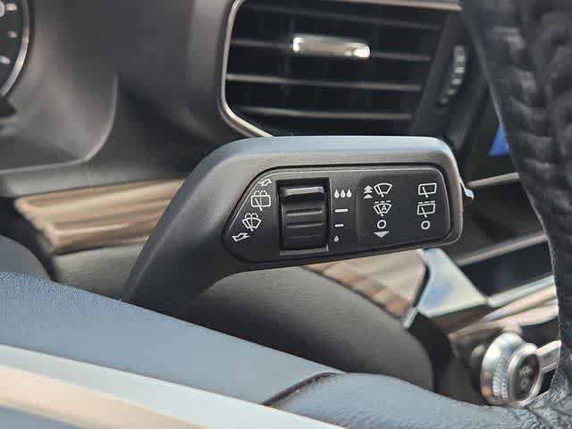 Used 2021 Ford Explorer Limited RWD image 25