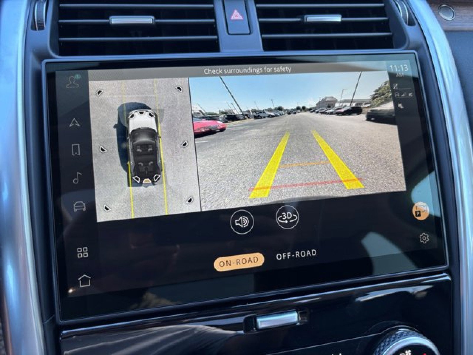 Certified 2024 Land Rover Discovery S image 17