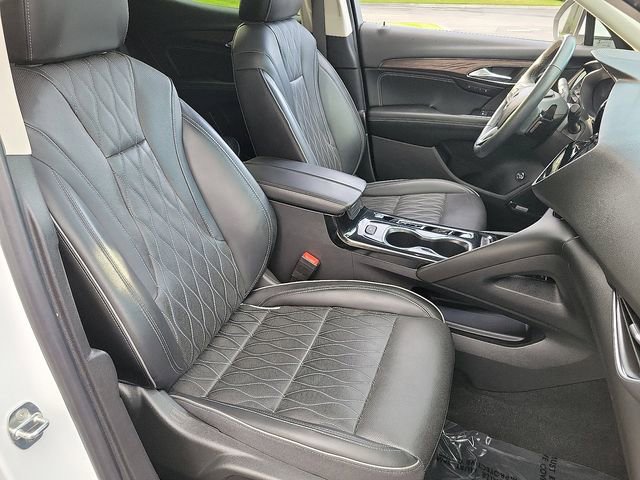 Used 2022 Buick Envision Avenir w/ Technology Package II image 20