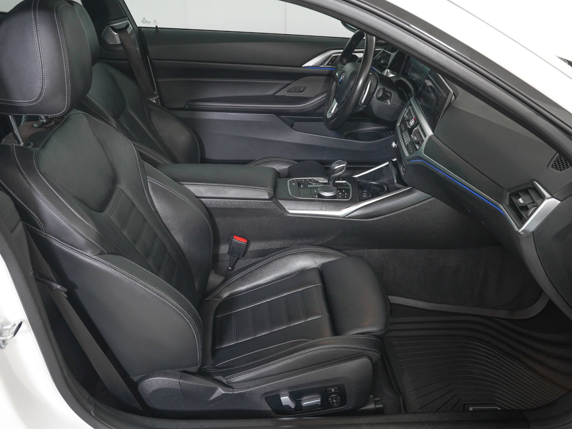 Used 2021 BMW 430i Coupe w/ Premium Package RWD image 8