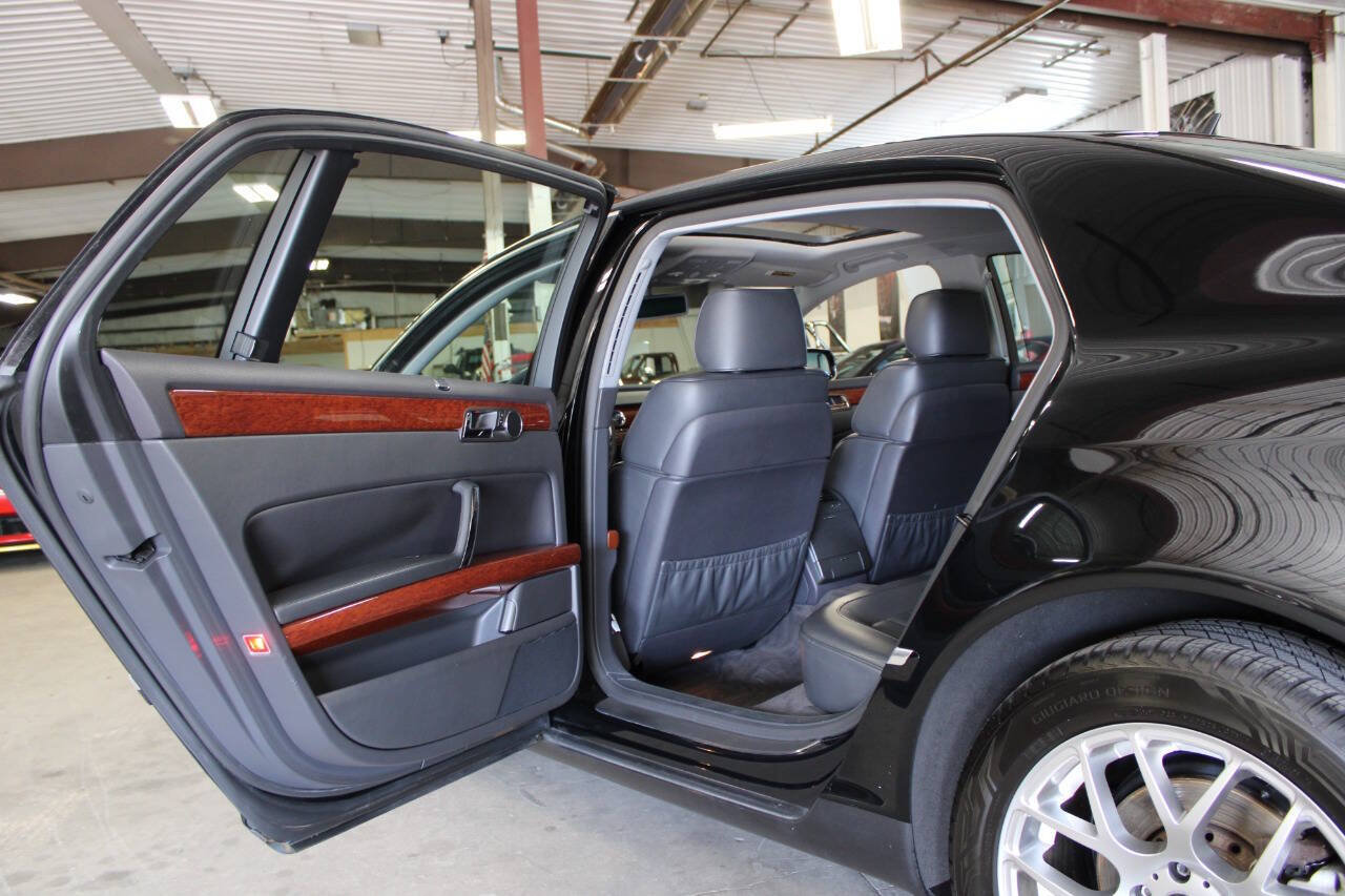 Used 2004 Volkswagen Phaeton V8 AWD/4WD image 31