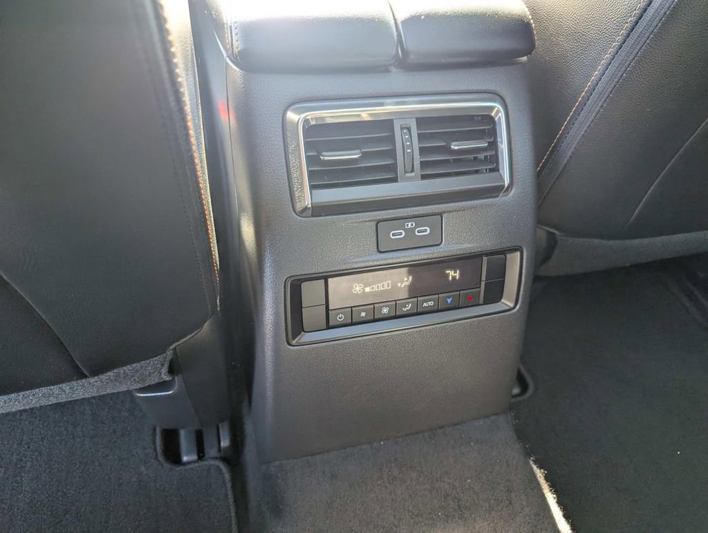 Certified 2025 MAZDA CX-70 Plug-In Hybrid w/ Premium Pkg image 11