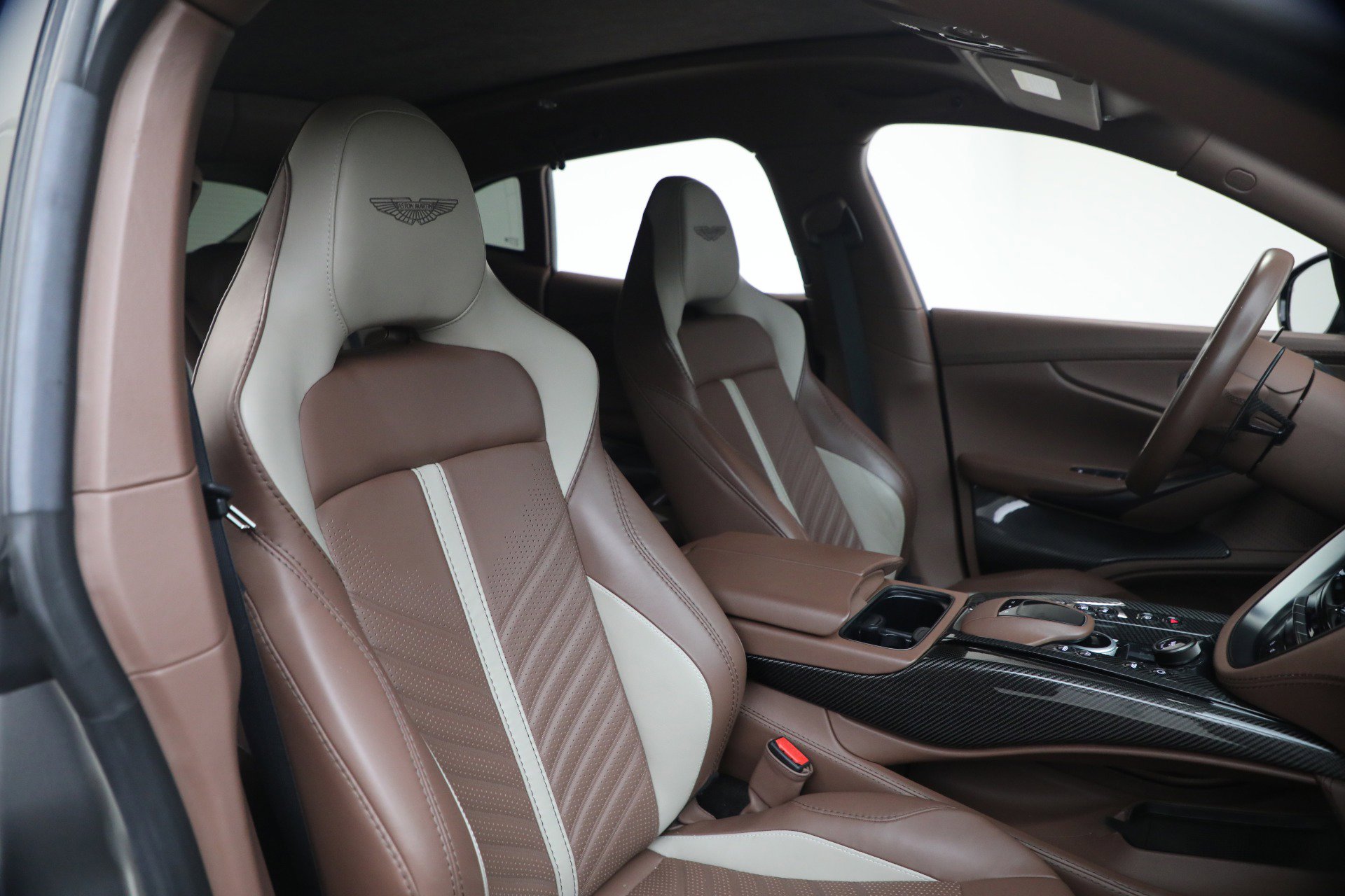 Used 2023 Aston Martin DBX 707 image 20