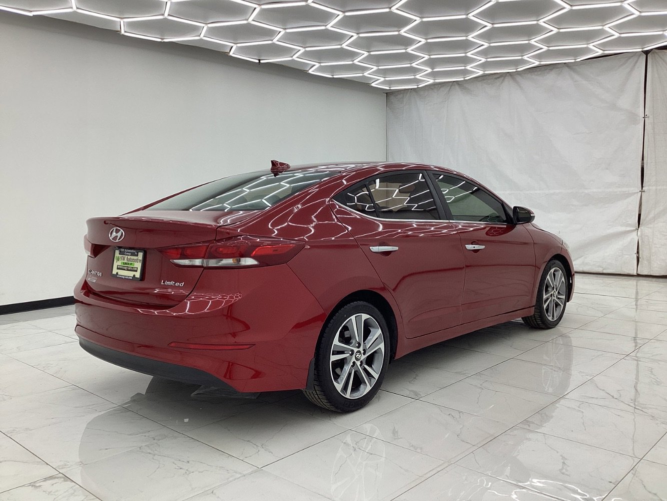 Used 2017 Hyundai Elantra Limited image 11