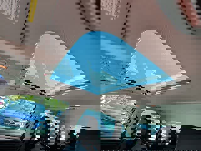 Used 2023 Volkswagen Jetta SE image 18