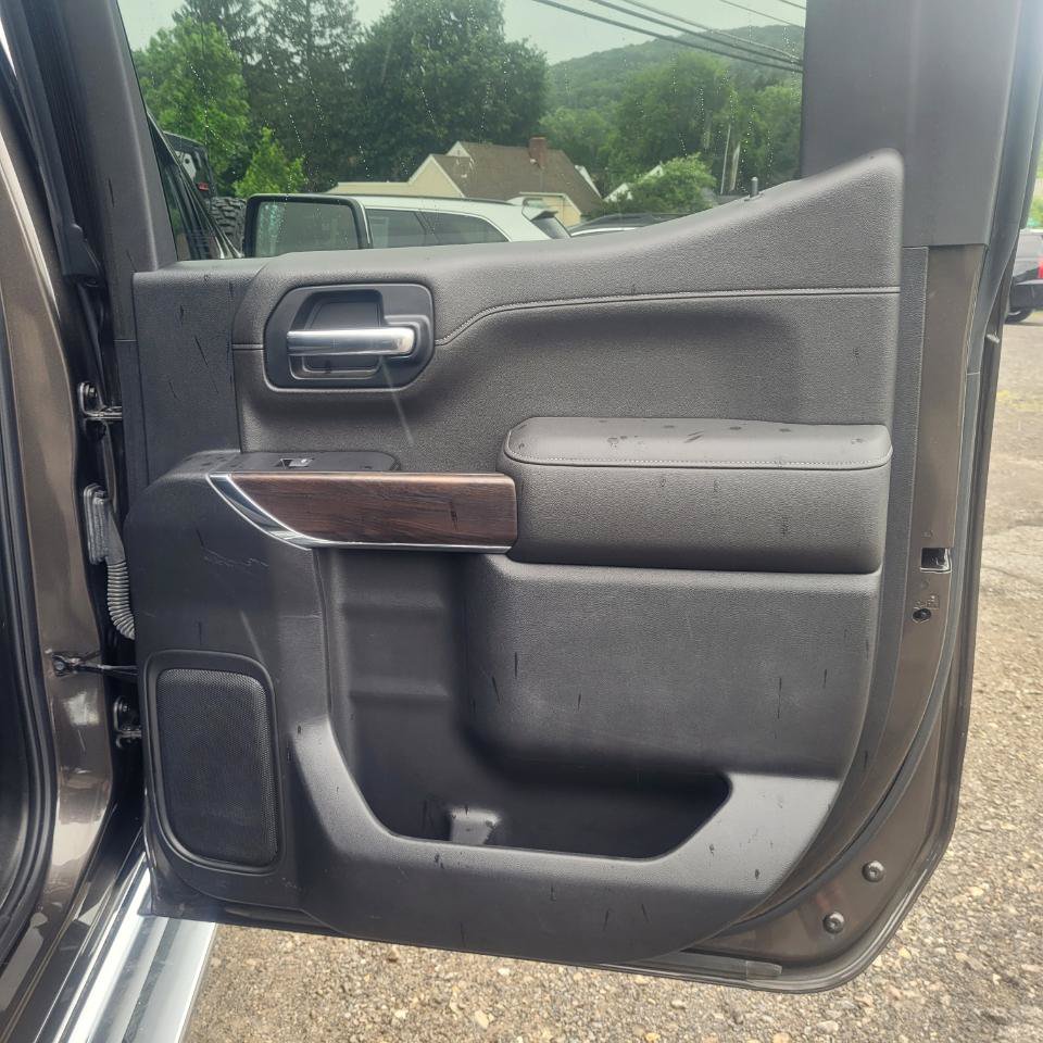 Used 2019 GMC Sierra 1500 SLT w/ SLT Premium Plus Package AWD/4WD image 32