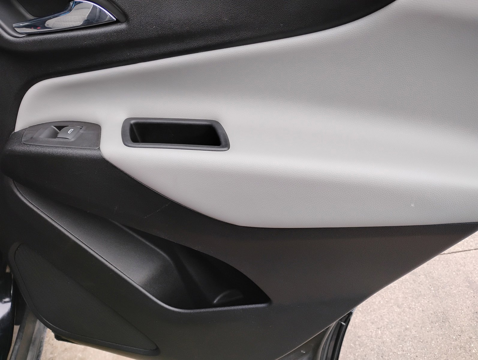 Used 2019 Chevrolet Equinox LS image 20